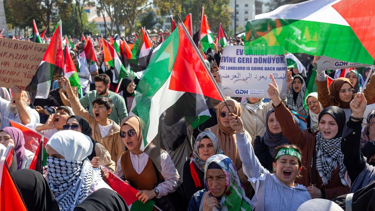 Většina zemí Blízkého východu dává od Hamásu ruce pryč